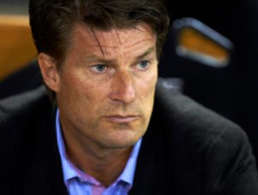Can Michael Laudrup's Swansea move up to tenth spot with victory over Hull?